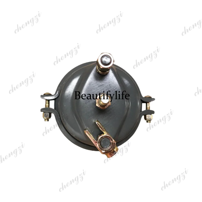 Suitable for 380 Heavy Duty Truck 336 front axle brake sub-pump front sub-chamber air chamber whole car original parts
Suitable for 380 Heavy Duty Truck 336 front axle brake sub-pump front sub-chamber air chamber whole car original parts