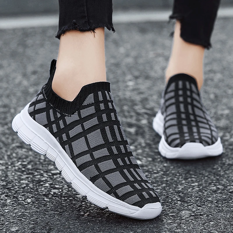 Women Mesh Shoes Men Light Walking Sneaker Fitness Running Sport Flats Comfortable Breathable Black Size 36-46 Loafers
Women Mesh Shoes Men Light Walking Sneaker Fitness Running Sport Flats Comfortable Breathable Black Size 36-46 Loafers