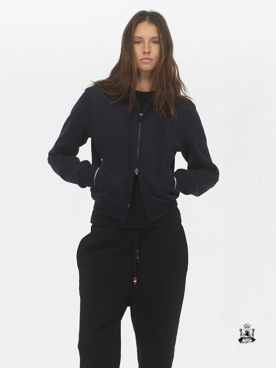 Ade Lazy Slouchy Hoodie ort Length Zipper ket Design Embroidered Logo Contrast Color Double Zipper Casual Sweatirt
Ade Lazy Slouchy Hoodie ort Length Zipper ket Design Embroidered Logo Contrast Color Double Zipper Casual Sweatirt
