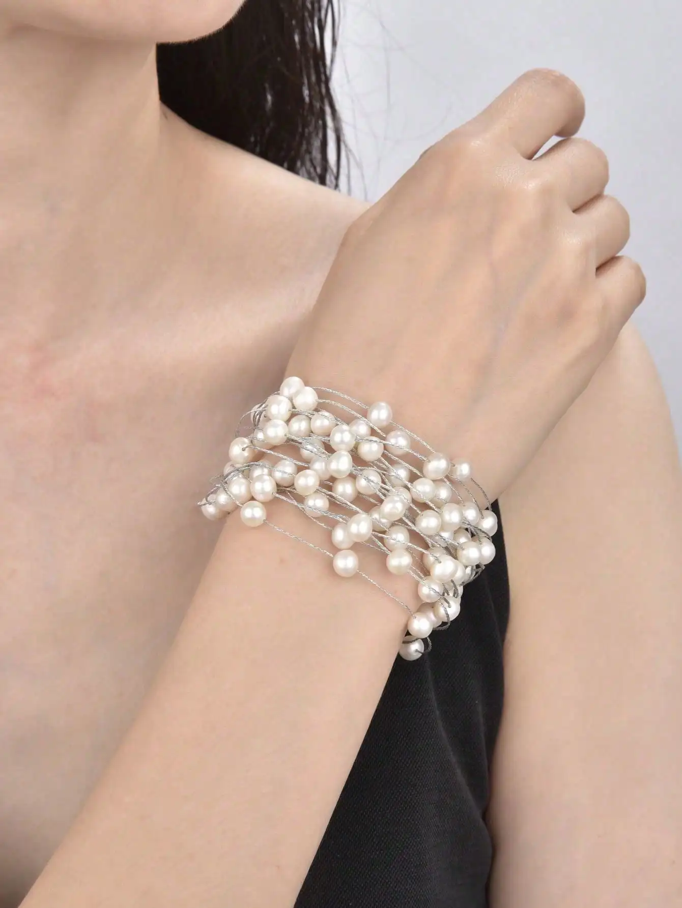 Женский браслет из серебра 925 пробы с пресноводным культивированным жемчугом
Женский браслет из серебра 925 пробы с пресноводным культивированным жемчугом