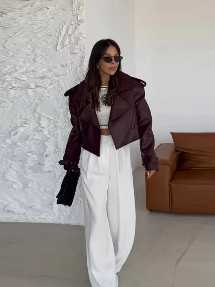 Vintage Solid Lapel Pu Leather Woman Jacket Chic Casual Commuting Long Sleeve Short Coat Spring New Lady High Street Outerwear
Vintage Solid Lapel Pu Leather Woman Jacket Chic Casual Commuting Long Sleeve Short Coat Spring New Lady High Street Outerwear