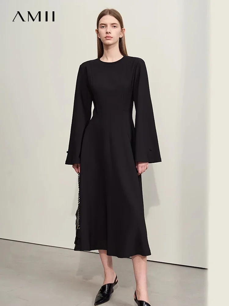 AMII Minimalist Dress For Women Autumn New 2023 Slim Waist A-line Round Neck Spliced Office Lady Flare Sleeve Vestidos 12323131
AMII Minimalist Dress For Women Autumn New 2023 Slim Waist A-line Round Neck Spliced Office Lady Flare Sleeve Vestidos 12323131