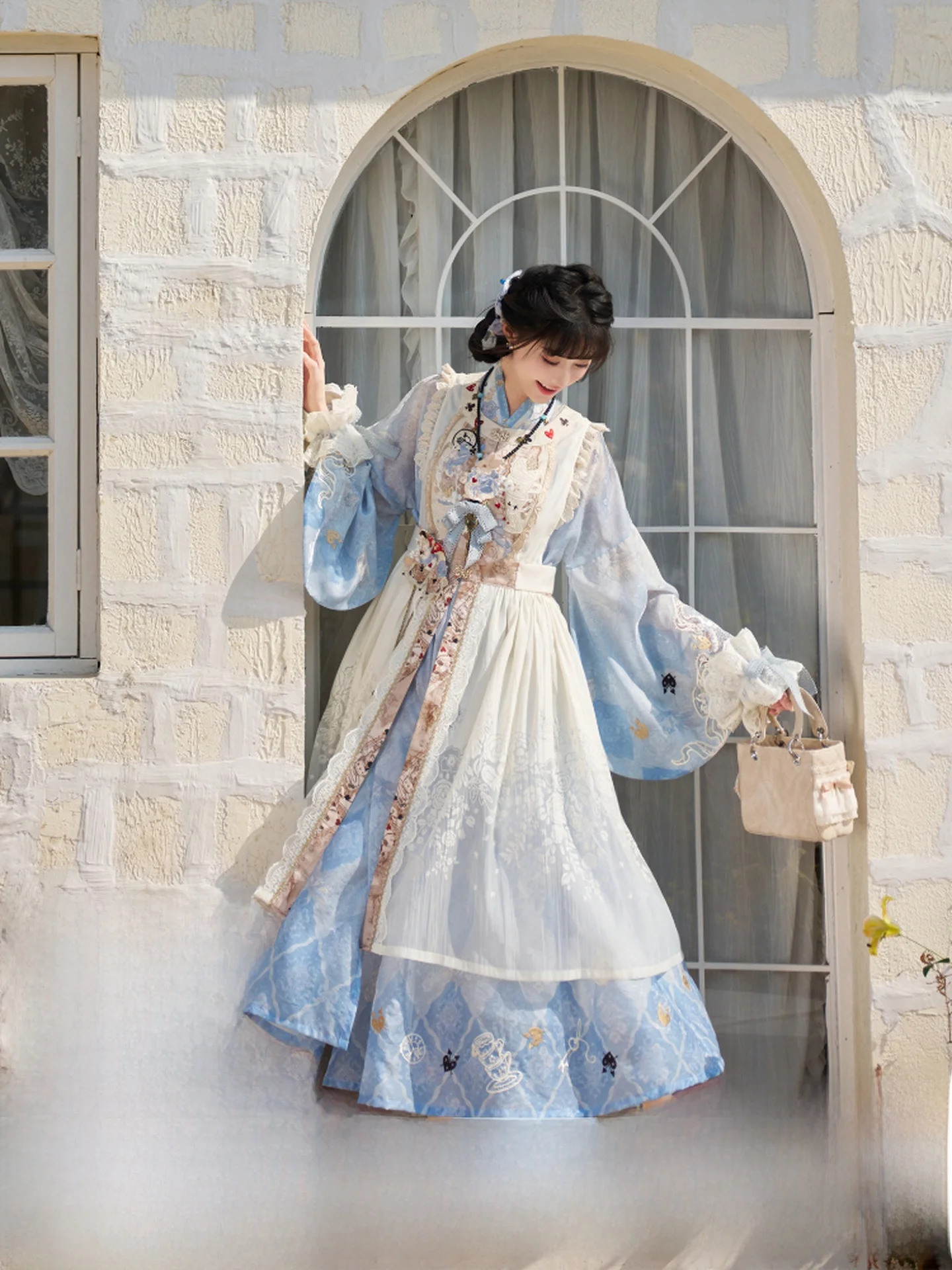 Alice in Wonderland Long Coat Dr Women's Sle Collared Hanfu Spring Collection by Thirteen Overflows with Charm
Alice in Wonderland Long Coat Dr Women's Sle Collared Hanfu Spring Collection by Thirteen Overflows with Charm