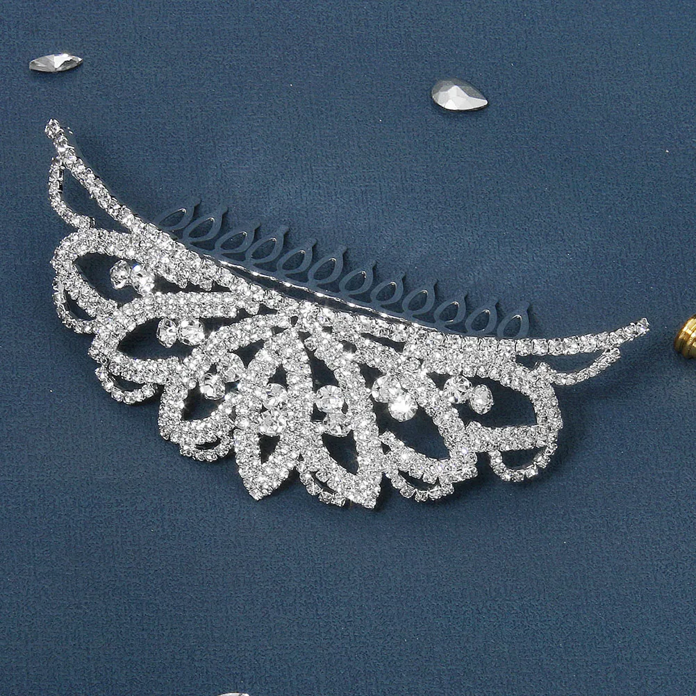 Girls Alloy Rhinestone Tiara Crown Headdress Delicate Shiny Wedding Party Kids Headwear Rhinestone Tiara for Girls
Girls Alloy Rhinestone Tiara Crown Headdress Delicate Shiny Wedding Party Kids Headwear Rhinestone Tiara for Girls