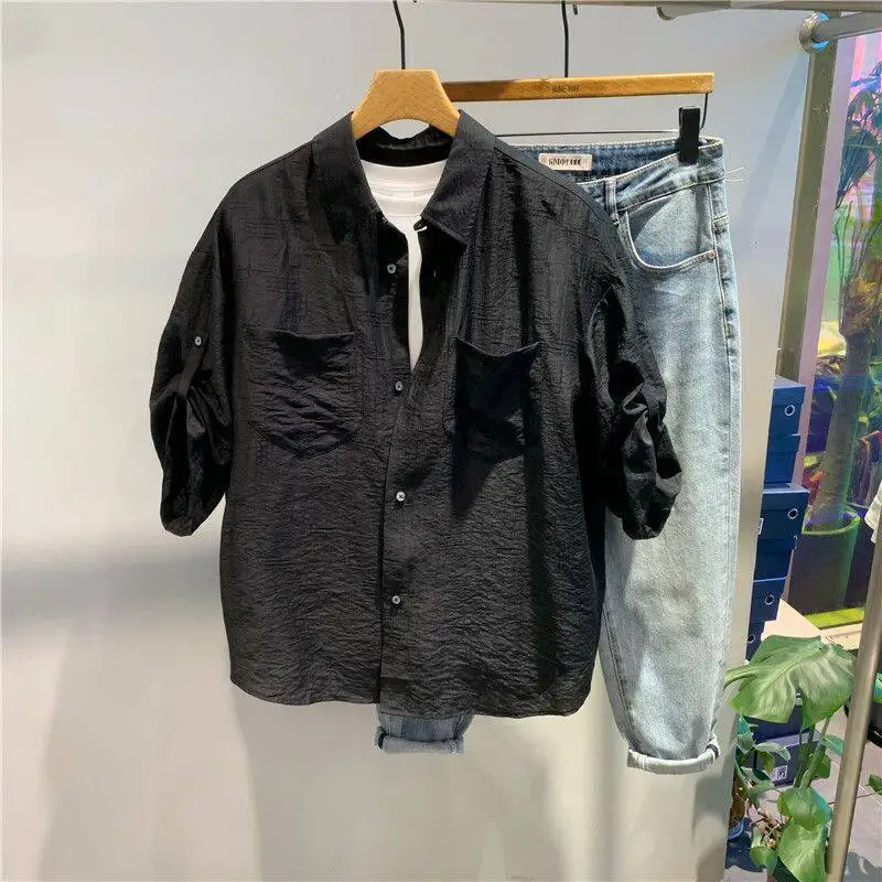 High-End Men's Short-Sleeved Shirt 2026 New Loose Fit Quick Dry Vacation Sun Protection Summer Fashion Polyester Fiber
High-End Men's Short-Sleeved Shirt 2026 New Loose Fit Quick Dry Vacation Sun Protection Summer Fashion Polyester Fiber