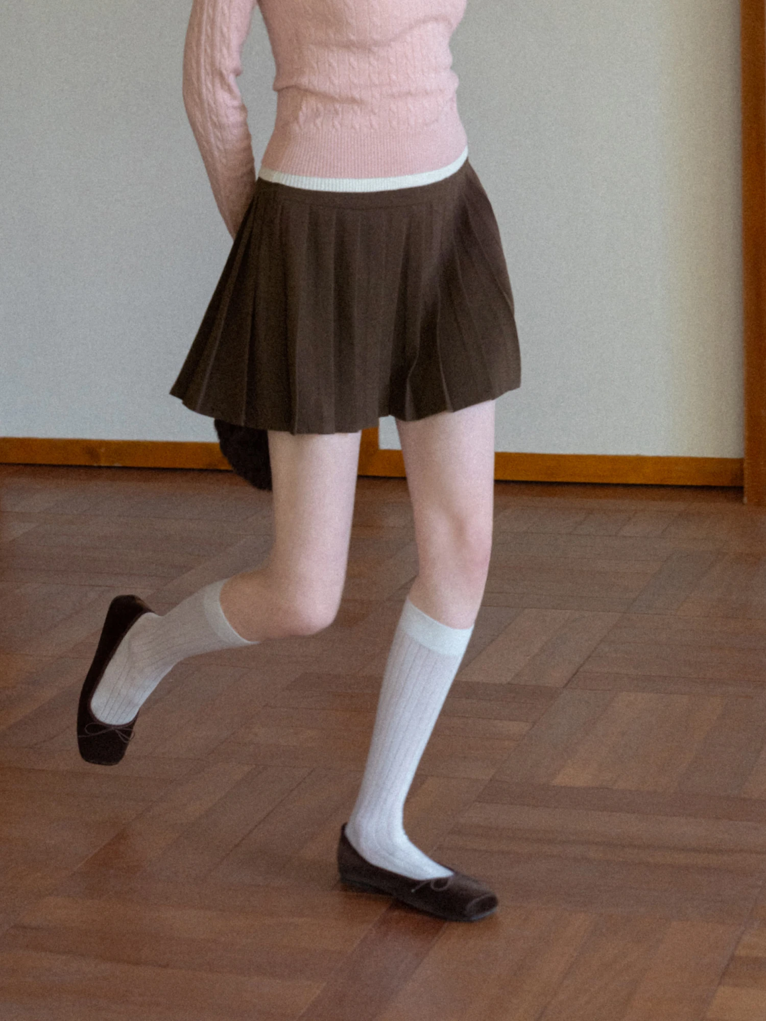 Eggka Vintage Coffee High Waist Pleated Skirt Spring Casual Slimming A-Line ort Skirt Anti-Light Polyester Fiber
Eggka Vintage Coffee High Waist Pleated Skirt Spring Casual Slimming A-Line ort Skirt Anti-Light Polyester Fiber