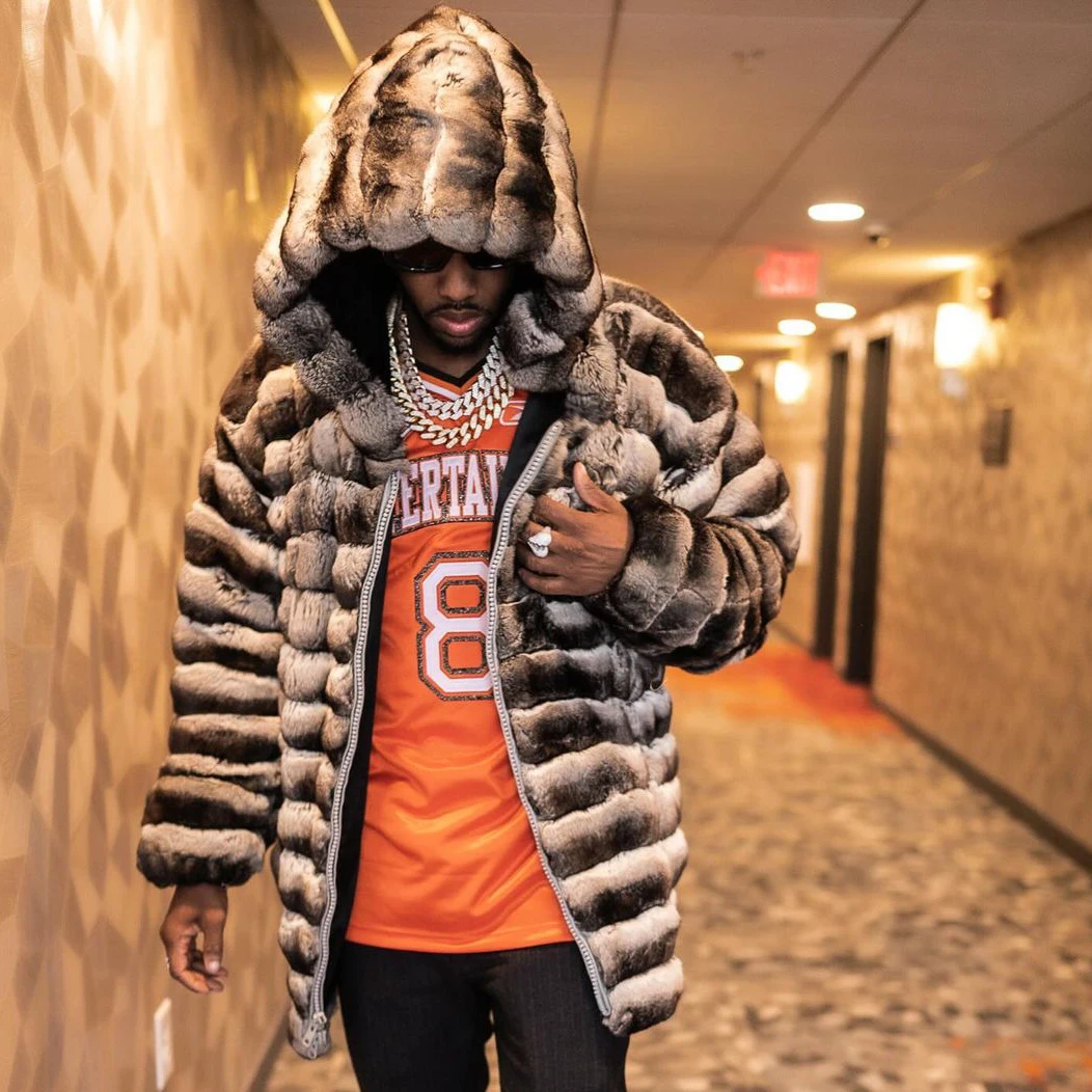 Fashion Real Rex Rabbit Fur Coats for Man Winter Outwear Natural Chinchilla Color Rex Rabbit Fur Jacket with Hood Overcoats
Fashion Real Rex Rabbit Fur Coats for Man Winter Outwear Natural Chinchilla Color Rex Rabbit Fur Jacket with Hood Overcoats