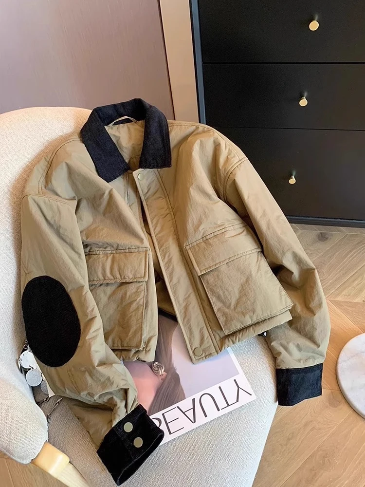 Retro Hong Kong Sle Women's Loose Fit Cotton Jaet with Large kets And Collar Faionable Autumn Winter Coat
Retro Hong Kong Sle Women's Loose Fit Cotton Jaet with Large kets And Collar Faionable Autumn Winter Coat