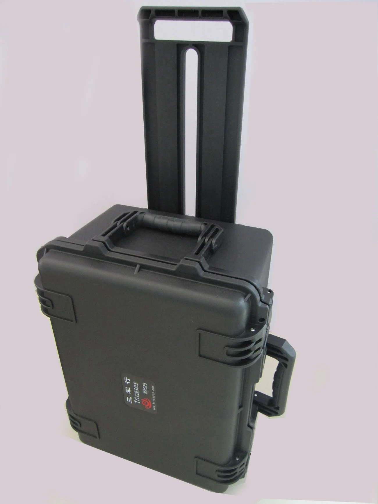 Чехол для ручной клади 1560, M2620 с пеной
Чехол для ручной клади 1560, M2620 с пеной