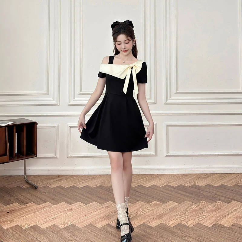 Coalfell Slant Collar Dress Summer Apricot Jacquard Bow, Slimming A-line Suspender Dress
Coalfell Slant Collar Dress Summer Apricot Jacquard Bow, Slimming A-line Suspender Dress