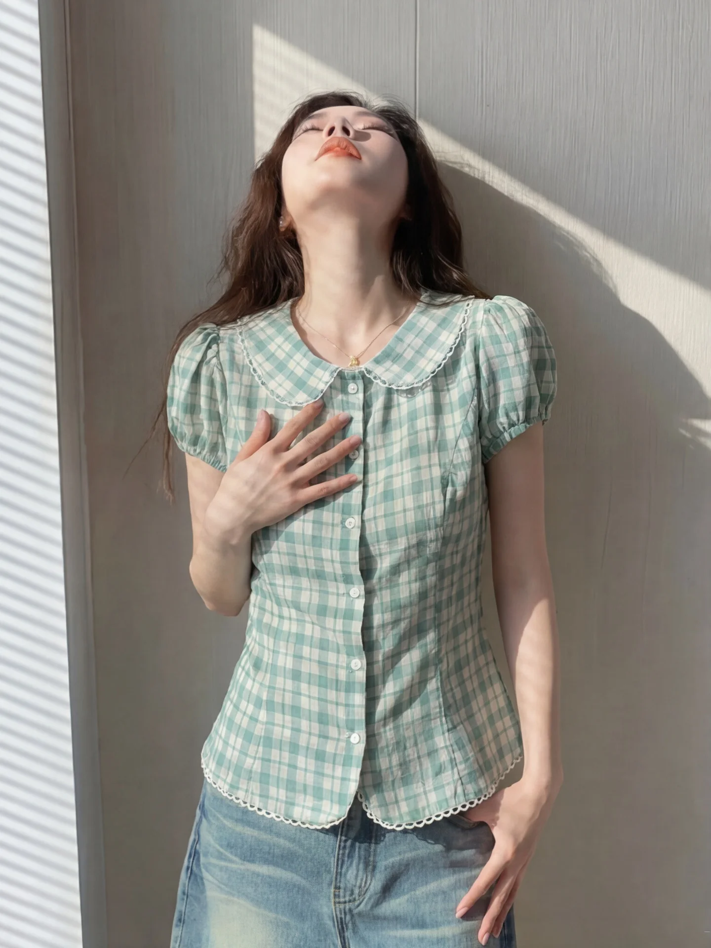 Green Plaid Doll Collar Bubble Sleeve Shirt Women Summer Lace Splice Knot Embroidery Short Sleeve Top
Green Plaid Doll Collar Bubble Sleeve Shirt Women Summer Lace Splice Knot Embroidery Short Sleeve Top