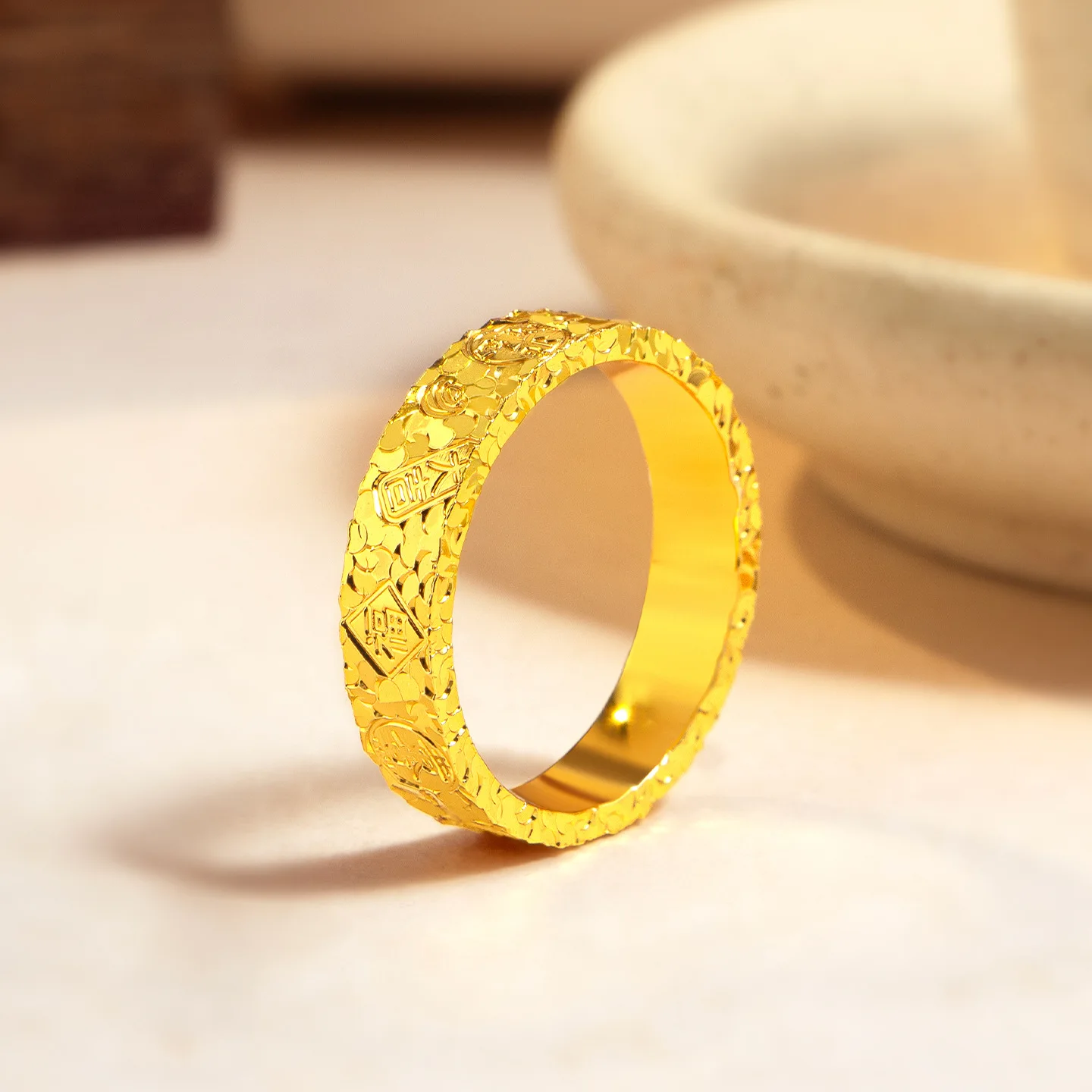 New 9999 24K real gold glittering ice auspicious words ring for women compact and high-end closed mouth ring
New 9999 24K real gold glittering ice auspicious words ring for women compact and high-end closed mouth ring