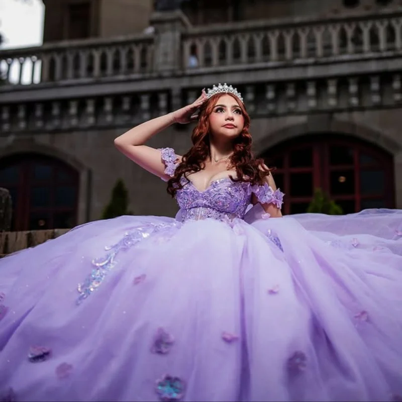 Shiny lavender Quinceanera Dress off-shoulder crystal Glitter flower Decal Long tail Bow Vestidos De 15 Quinceanera Customize
Shiny lavender Quinceanera Dress off-shoulder crystal Glitter flower Decal Long tail Bow Vestidos De 15 Quinceanera Customize