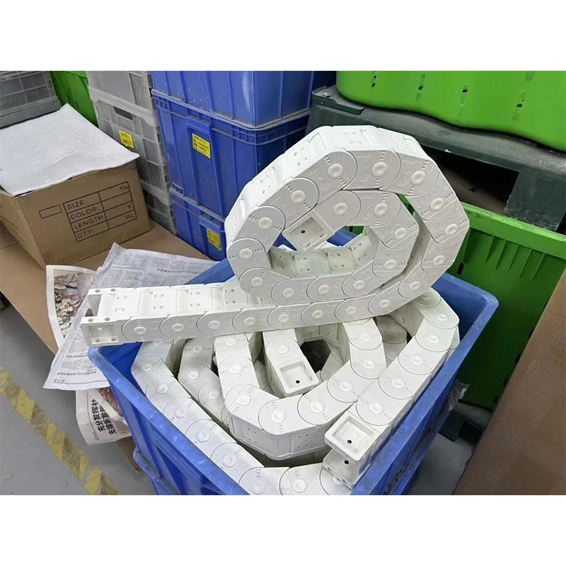 Mini Energy Chain Nylon Drag Chain CNC 3D Printer Tank Chain 1m length 10x10 10x15 10x20 15x20 15x30 18x25 18x37 18x50
Mini Energy Chain Nylon Drag Chain CNC 3D Printer Tank Chain 1m length 10x10 10x15 10x20 15x20 15x30 18x25 18x37 18x50