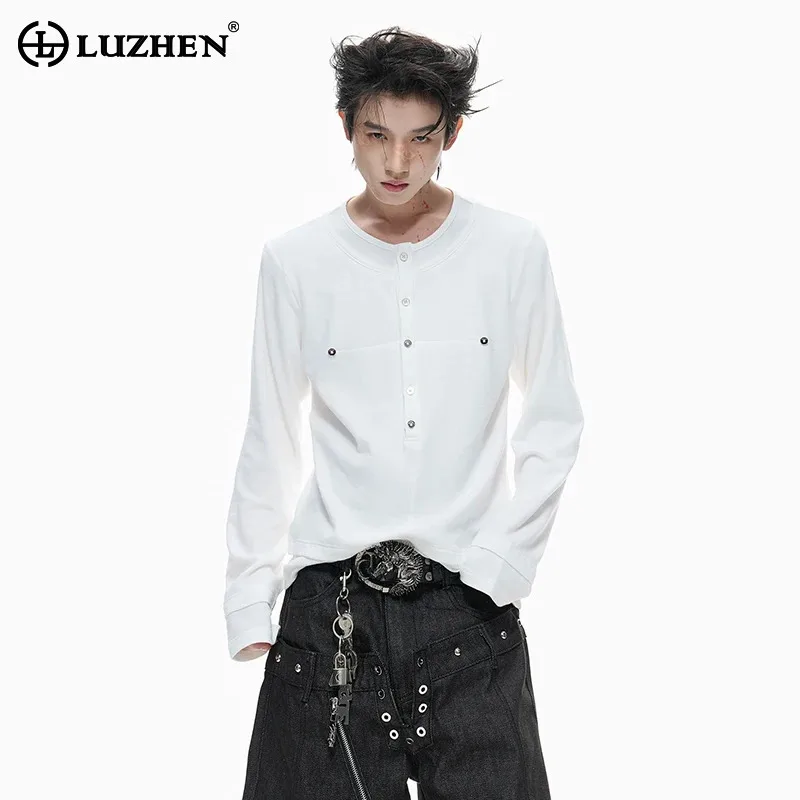 LUZHEN 2026 Spring New Solid Color Buttoned Decorate Long Sleeve T-shirts Men's Fashion Handsome Round Neck Casual Tops JY6307
LUZHEN 2026 Spring New Solid Color Buttoned Decorate Long Sleeve T-shirts Men's Fashion Handsome Round Neck Casual Tops JY6307