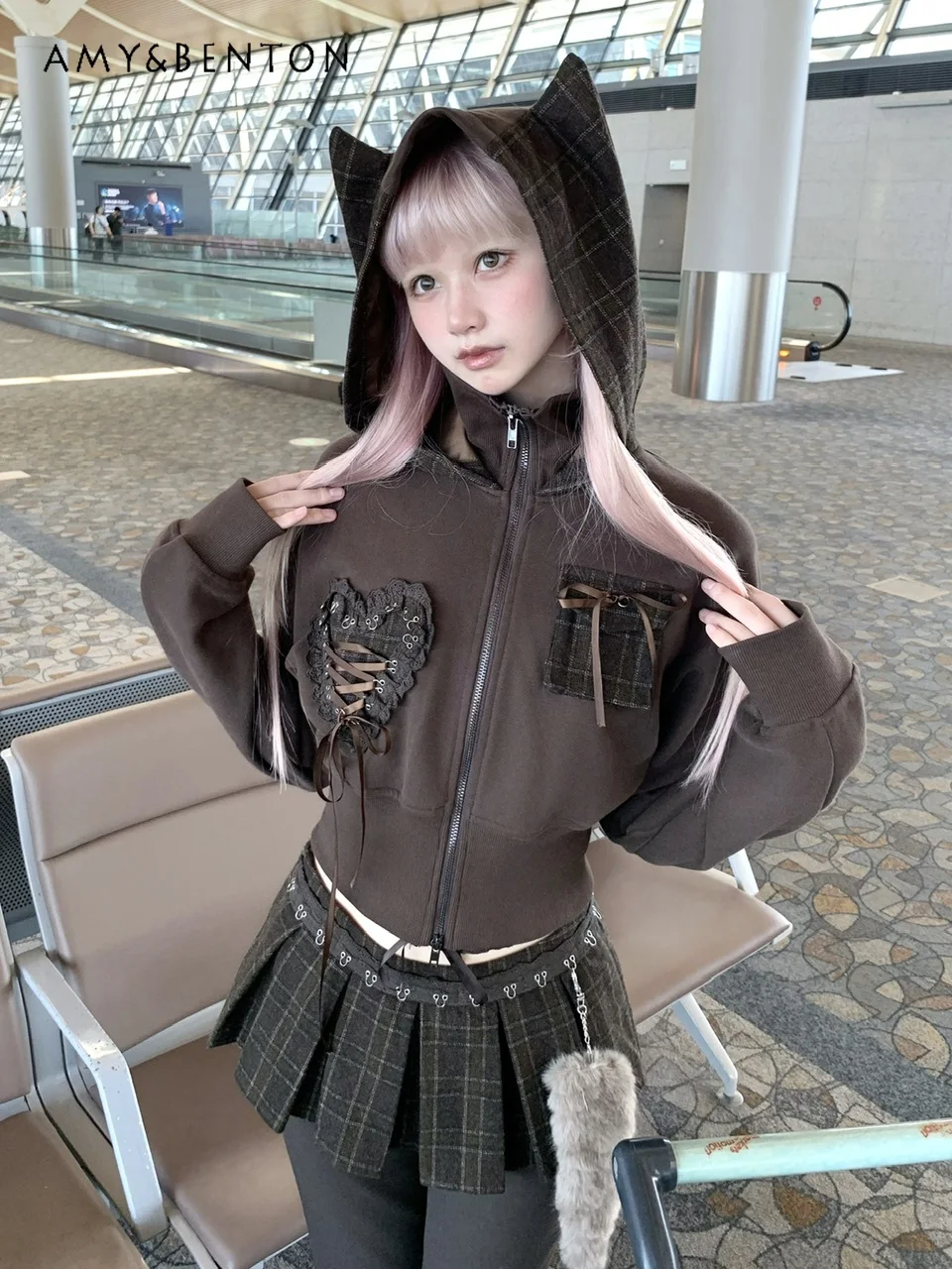 Cat Ear Woolen Patchwork Tie Subculture Girl Versatile Short Hoodies American Retro Sweet Cool Girl Patchwork Long Sleeve Hoodie
Cat Ear Woolen Patchwork Tie Subculture Girl Versatile Short Hoodies American Retro Sweet Cool Girl Patchwork Long Sleeve Hoodie