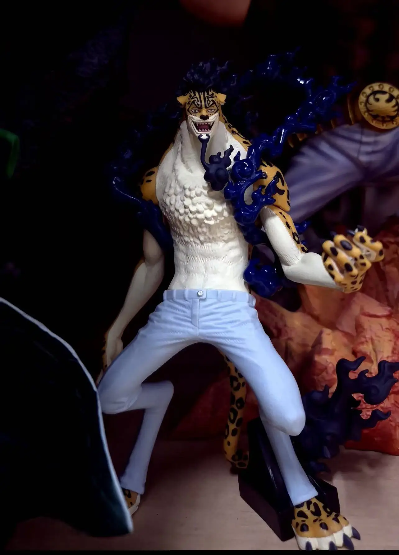 In Stock Genuine Bandai Banpresto King of Artist One Piece Rob Lucci Anime Figure Model Decor Toy New Boxed
In Stock Genuine Bandai Banpresto King of Artist One Piece Rob Lucci Anime Figure Model Decor Toy New Boxed
