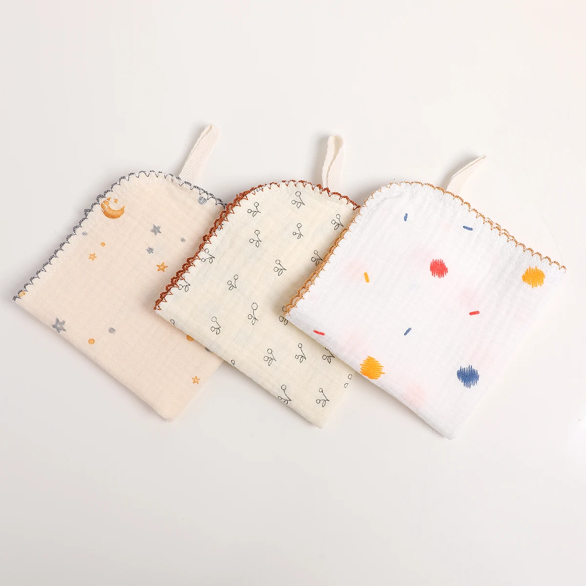 25*25 детское мягкое квадратное полотенце с кружевными краями, мультяшный дизайн, ткань для мытья лица, нежное на коже полотенце для малышей
25*25 детское мягкое квадратное полотенце с кружевными краями, мультяшный дизайн, ткань для мытья лица, нежное на коже полотенце для малышей