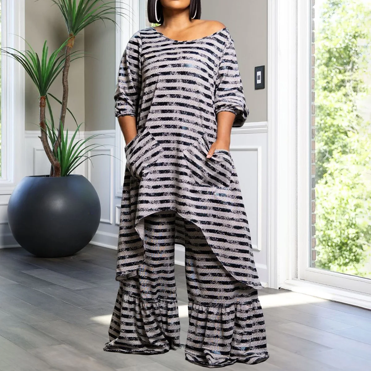 Plus Size Striped Two Piece Pant Set Irregular Long Shirt Casual Design Loose Outfit 2024 Autumn Women Large Size Matching Sets
Plus Size Striped Two Piece Pant Set Irregular Long Shirt Casual Design Loose Outfit 2024 Autumn Women Large Size Matching Sets