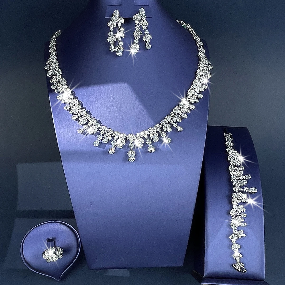 5pcs/set gorgeous tassel copper bottom full zircon jewelry set, cubic zirconia female engagement party prom jewelry eid al-Adha
5pcs/set gorgeous tassel copper bottom full zircon jewelry set, cubic zirconia female engagement party prom jewelry eid al-Adha