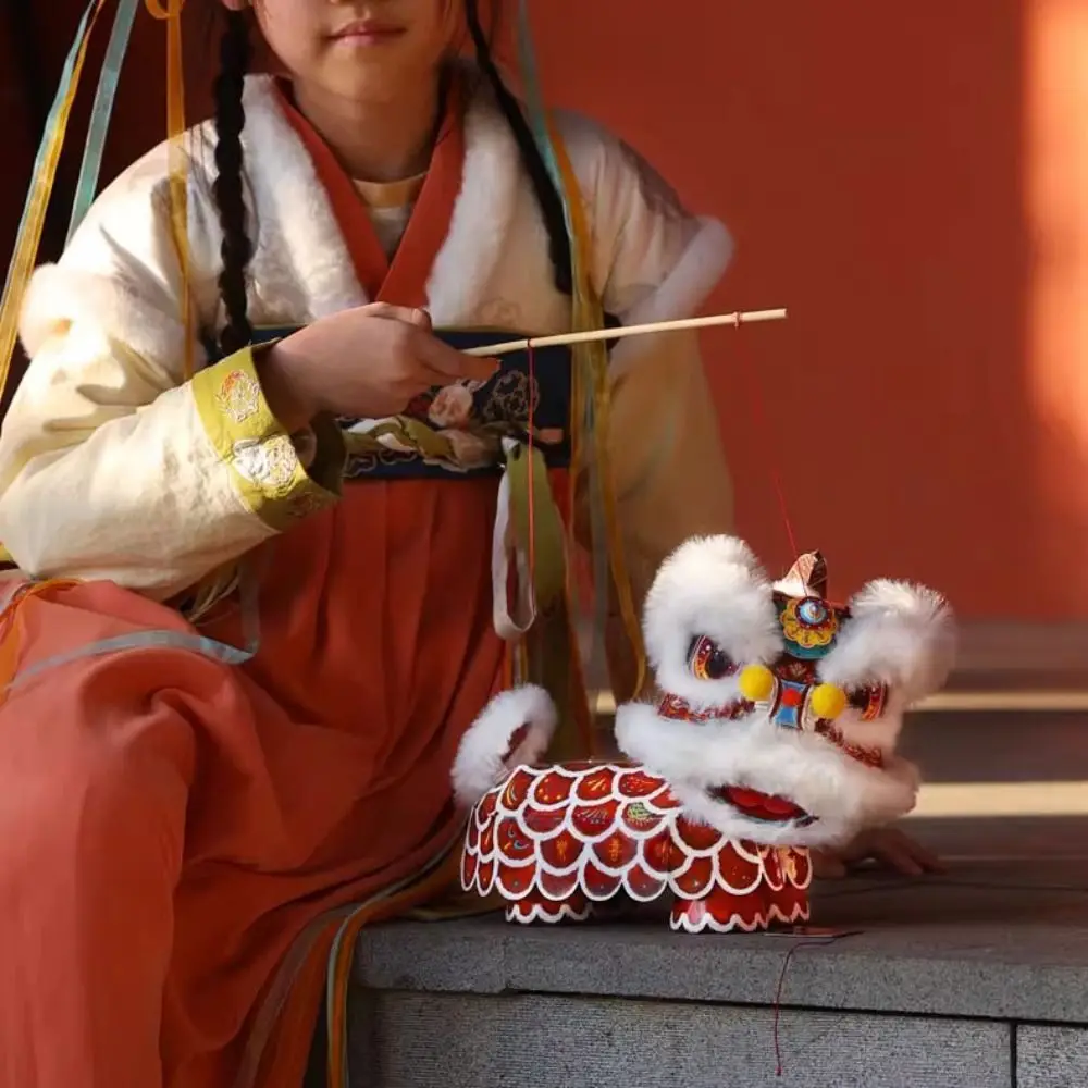 Handmade Lion Dance Lantern Chinese Style Traditional DIY Material Package Portable Year of The Horse New Year Lantern
Handmade Lion Dance Lantern Chinese Style Traditional DIY Material Package Portable Year of The Horse New Year Lantern