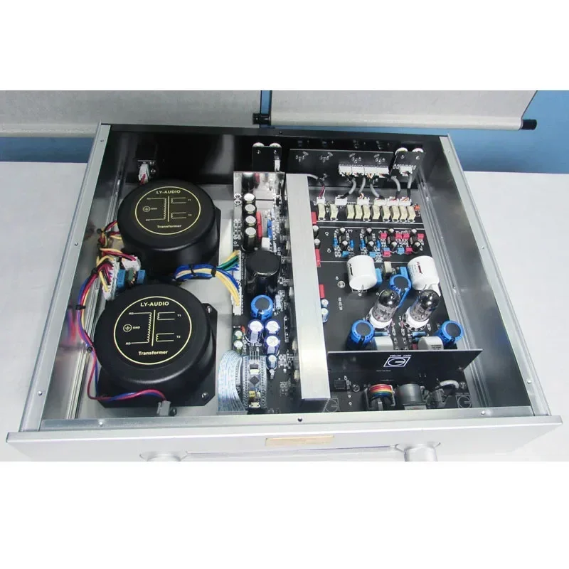 Preamp T1000 PRO Vacuum Tube Amplifier Full Balance Remote Control Class A HIFI Audio Tube PreAmplifier
Preamp T1000 PRO Vacuum Tube Amplifier Full Balance Remote Control Class A HIFI Audio Tube PreAmplifier