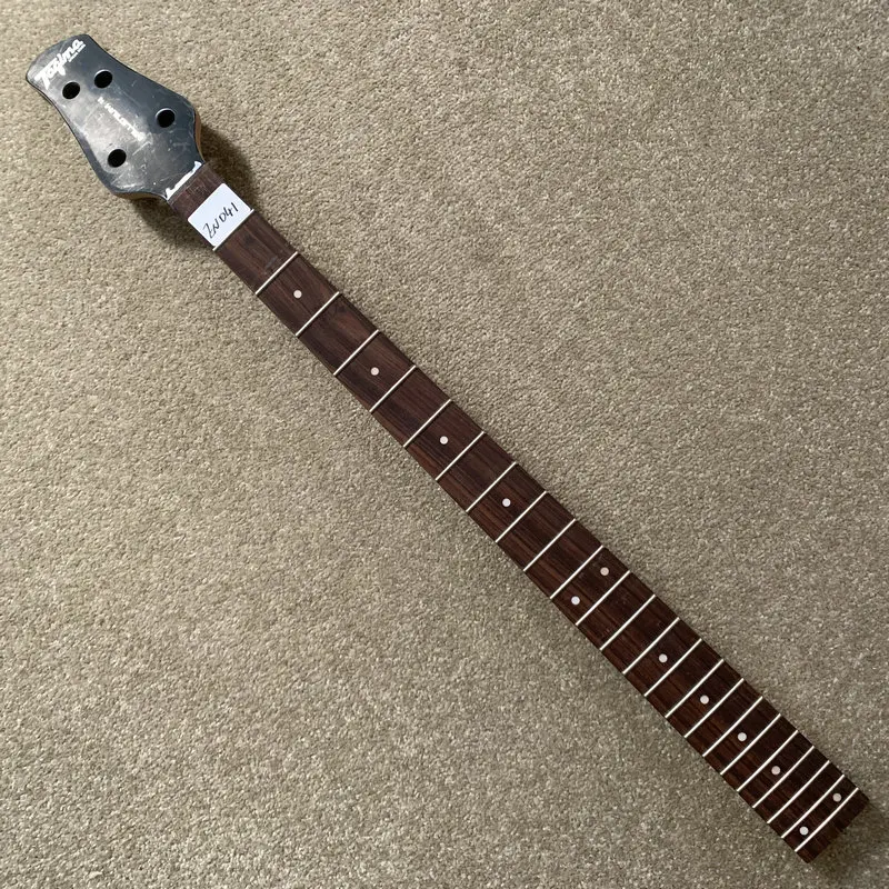 EN041 Genuine and Original Tagima Electric Bass 4 String Version Tagima Millenium 4 Maple+Rosewood 24 Frets Replace Bass Parts
EN041 Genuine and Original Tagima Electric Bass 4 String Version Tagima Millenium 4 Maple+Rosewood 24 Frets Replace Bass Parts