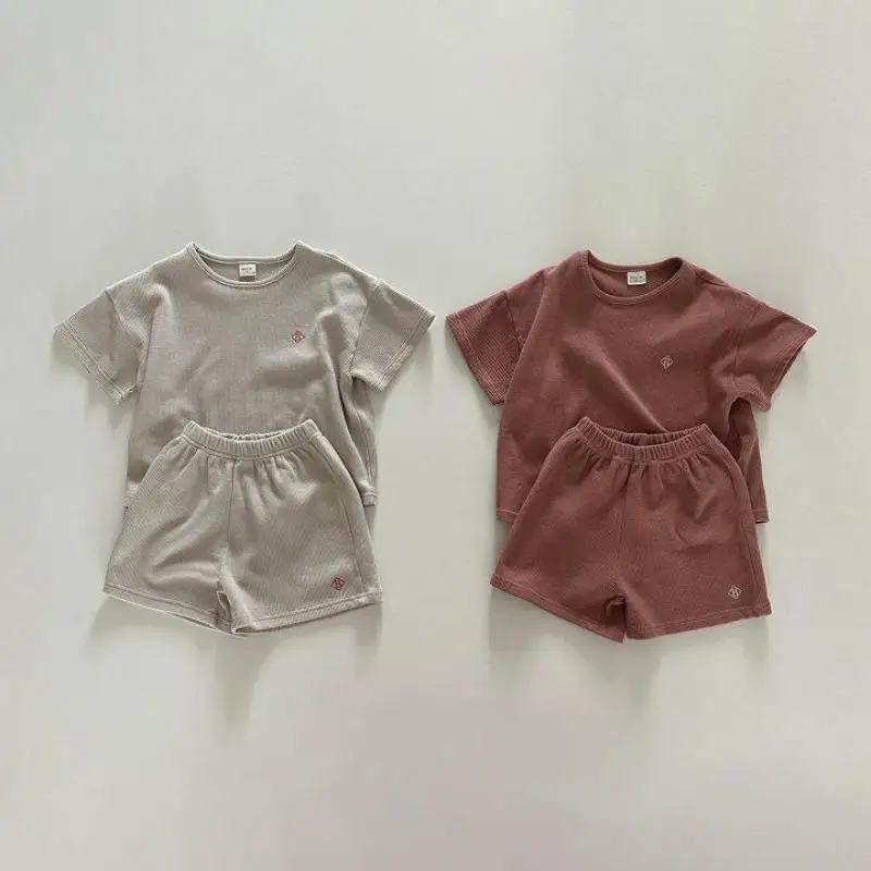2025 Summer New Children Short Sleeve Clothes Set Boys Girls Letter T Shirts + Shorts 2pcs Suit Casual Kids Thin Cotton Outfits
2025 Summer New Children Short Sleeve Clothes Set Boys Girls Letter T Shirts + Shorts 2pcs Suit Casual Kids Thin Cotton Outfits