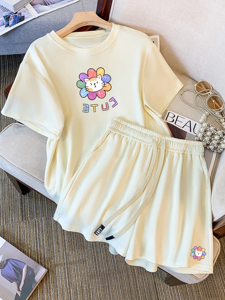Summer Clothes Women 2 Piece Set Outfit 2024 New Loose Short Sleeved Printed T Shirt+Wide Leg Shorts Casual Set Female Tracksuit
Summer Clothes Women 2 Piece Set Outfit 2024 New Loose Short Sleeved Printed T Shirt+Wide Leg Shorts Casual Set Female Tracksuit