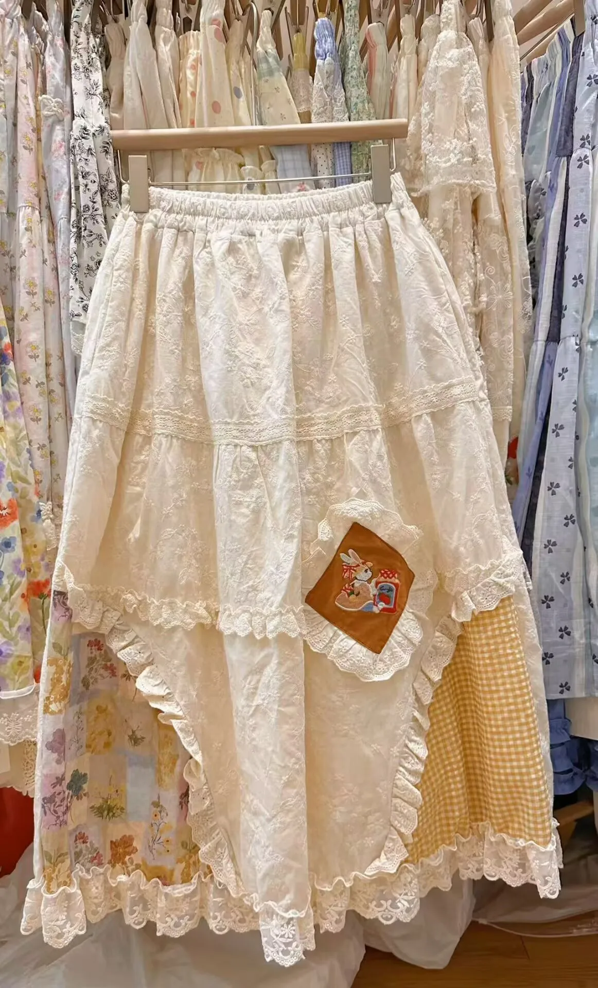 Spring Summer Vintage Patchwork Cotton Long Skirt Japanese Kawaii Embroidery Casual High Waist Loose A-Line Skirt Faldas Mujer
Spring Summer Vintage Patchwork Cotton Long Skirt Japanese Kawaii Embroidery Casual High Waist Loose A-Line Skirt Faldas Mujer