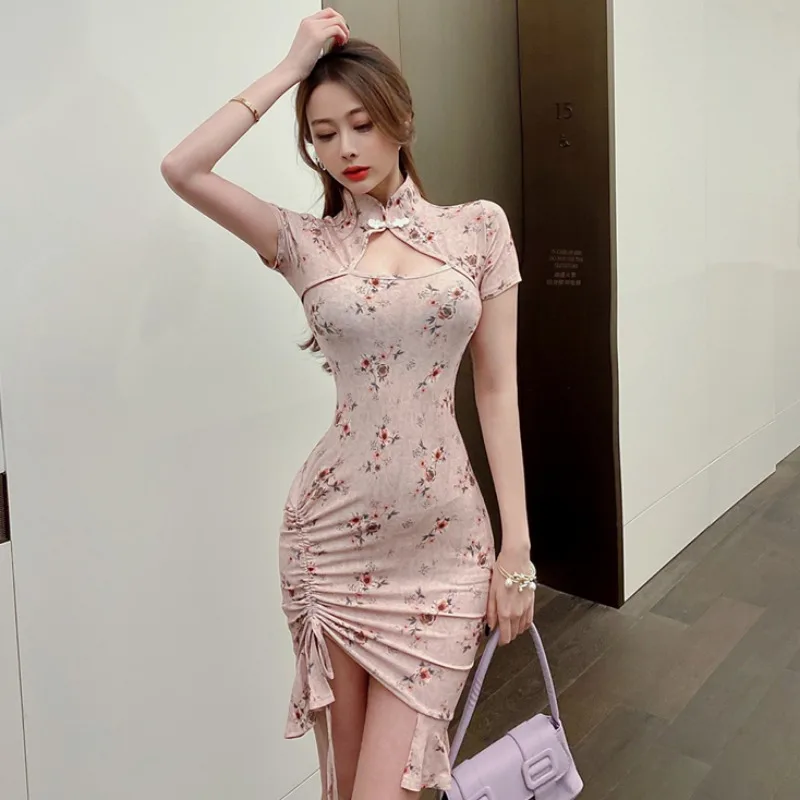 Women Sexy Ruffle Slim Qipao Dress Lady Elegant Floral Print Cheongsam Korean Style Nightclub Party Dresses Vintage Vestidos
Women Sexy Ruffle Slim Qipao Dress Lady Elegant Floral Print Cheongsam Korean Style Nightclub Party Dresses Vintage Vestidos