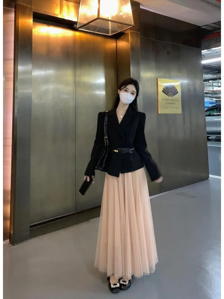 Pleated Hem Suit Top Skirt Two-piece Set Versatile Commuter Korean Purchase Spring New Style Women Female Office Lady Clothing
Pleated Hem Suit Top Skirt Two-piece Set Versatile Commuter Korean Purchase Spring New Style Women Female Office Lady Clothing
