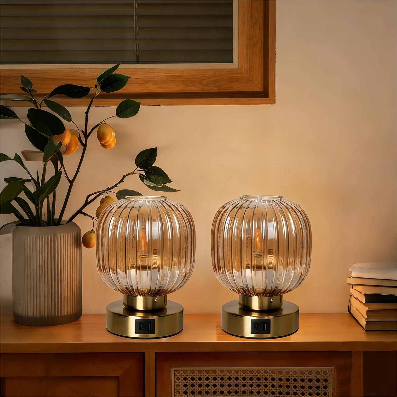 Touch Control Small Table Lamp Set of 2, Elegant Gold Glass Bedside Lamp 3 Way Dimmable with USB C+A Charging Ports, 4W Bulb
Touch Control Small Table Lamp Set of 2, Elegant Gold Glass Bedside Lamp 3 Way Dimmable with USB C+A Charging Ports, 4W Bulb