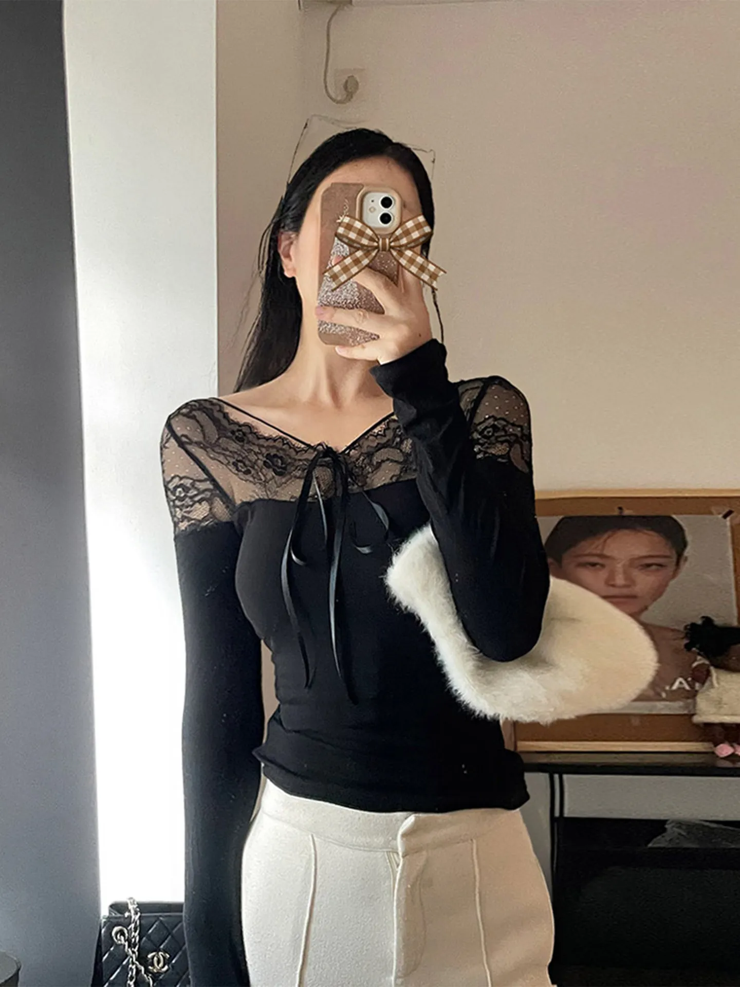 Gagarich Korean Sexy Patchwork Lace V-neck Tie Bow T-shirt Women Spring Elastic Slim Fit with Chest Cushion Shirt Top
Gagarich Korean Sexy Patchwork Lace V-neck Tie Bow T-shirt Women Spring Elastic Slim Fit with Chest Cushion Shirt Top