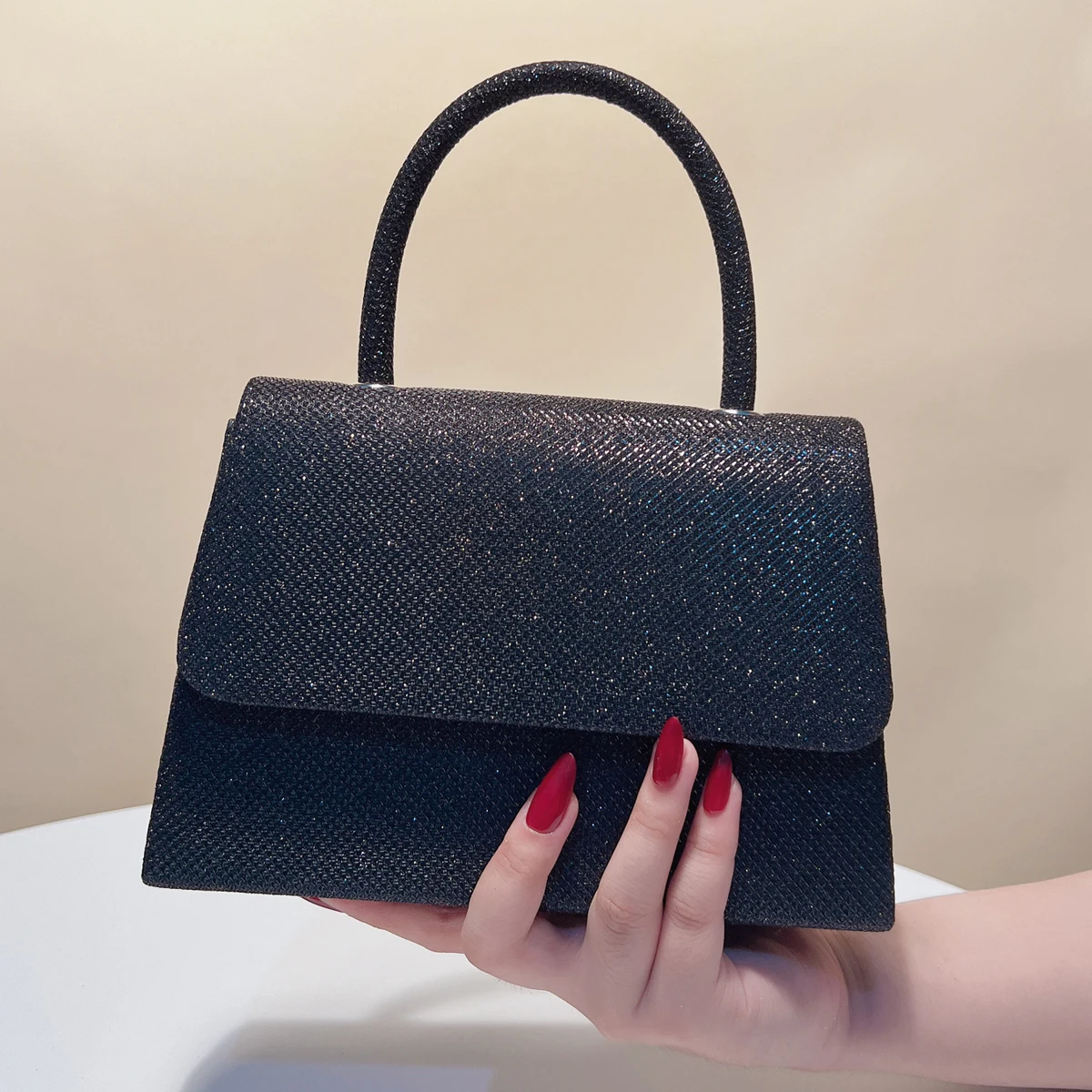 Sequins Glitter Evening Bags Bucket Design Handle Handbags Golden Color Cover Open Style Shoulder Clutch Bags
Sequins Glitter Evening Bags Bucket Design Handle Handbags Golden Color Cover Open Style Shoulder Clutch Bags