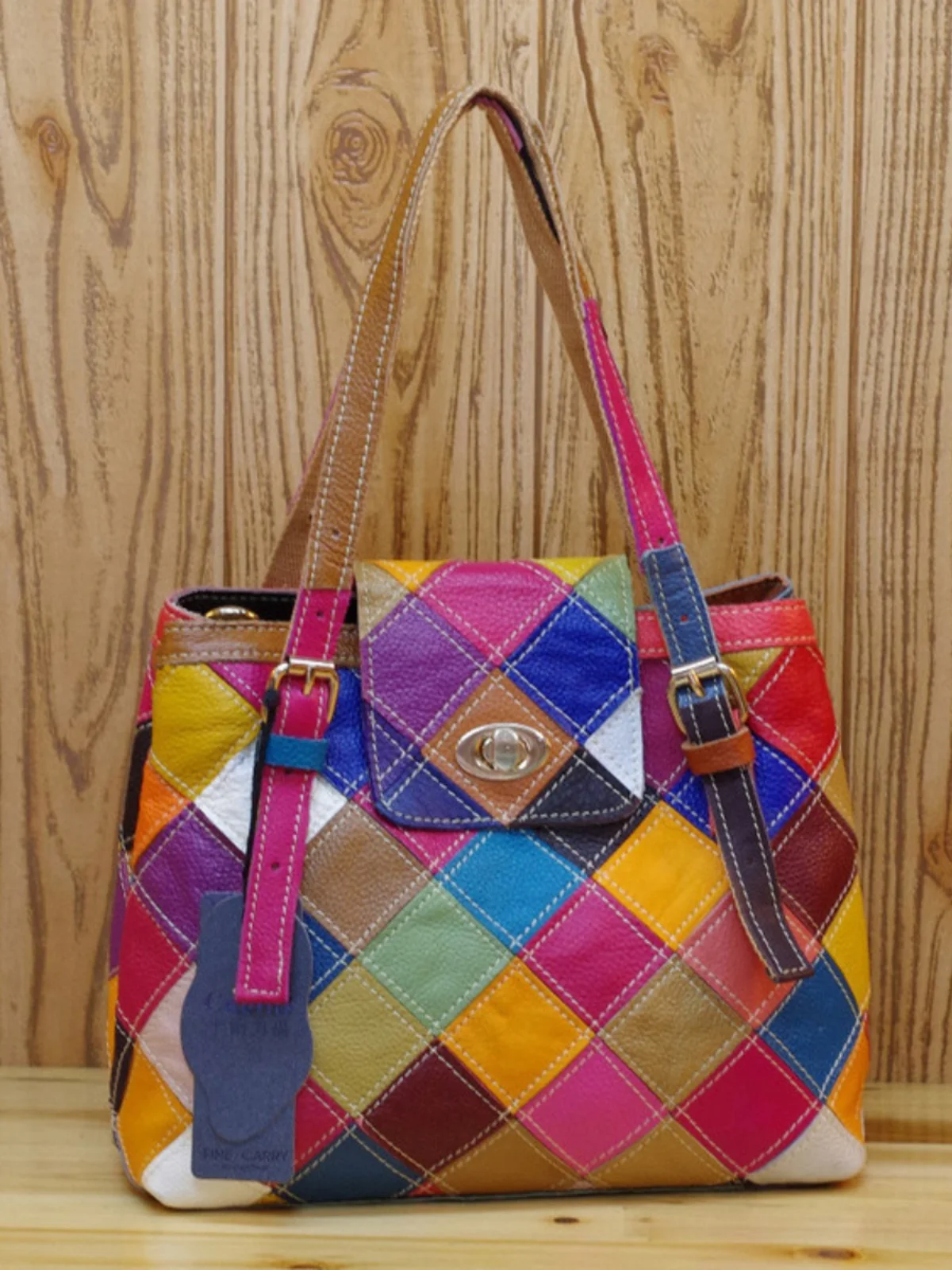 New 2023 Soft Genuine Leather Handbag Fashionable Color Block Plaid Design Single Shoulder Crossbody Bag for Women Casual Style
New 2023 Soft Genuine Leather Handbag Fashionable Color Block Plaid Design Single Shoulder Crossbody Bag for Women Casual Style