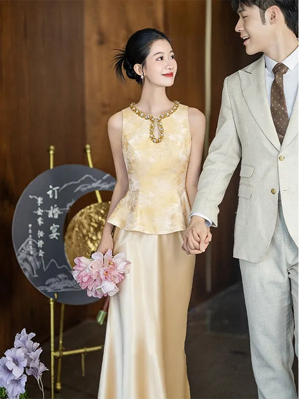 Elegant Long Wedding Dress Robe for Bridal Tea Ceremony Custom Made Heavy Embroidery Return Home Clothes New Chinese Style
Elegant Long Wedding Dress Robe for Bridal Tea Ceremony Custom Made Heavy Embroidery Return Home Clothes New Chinese Style