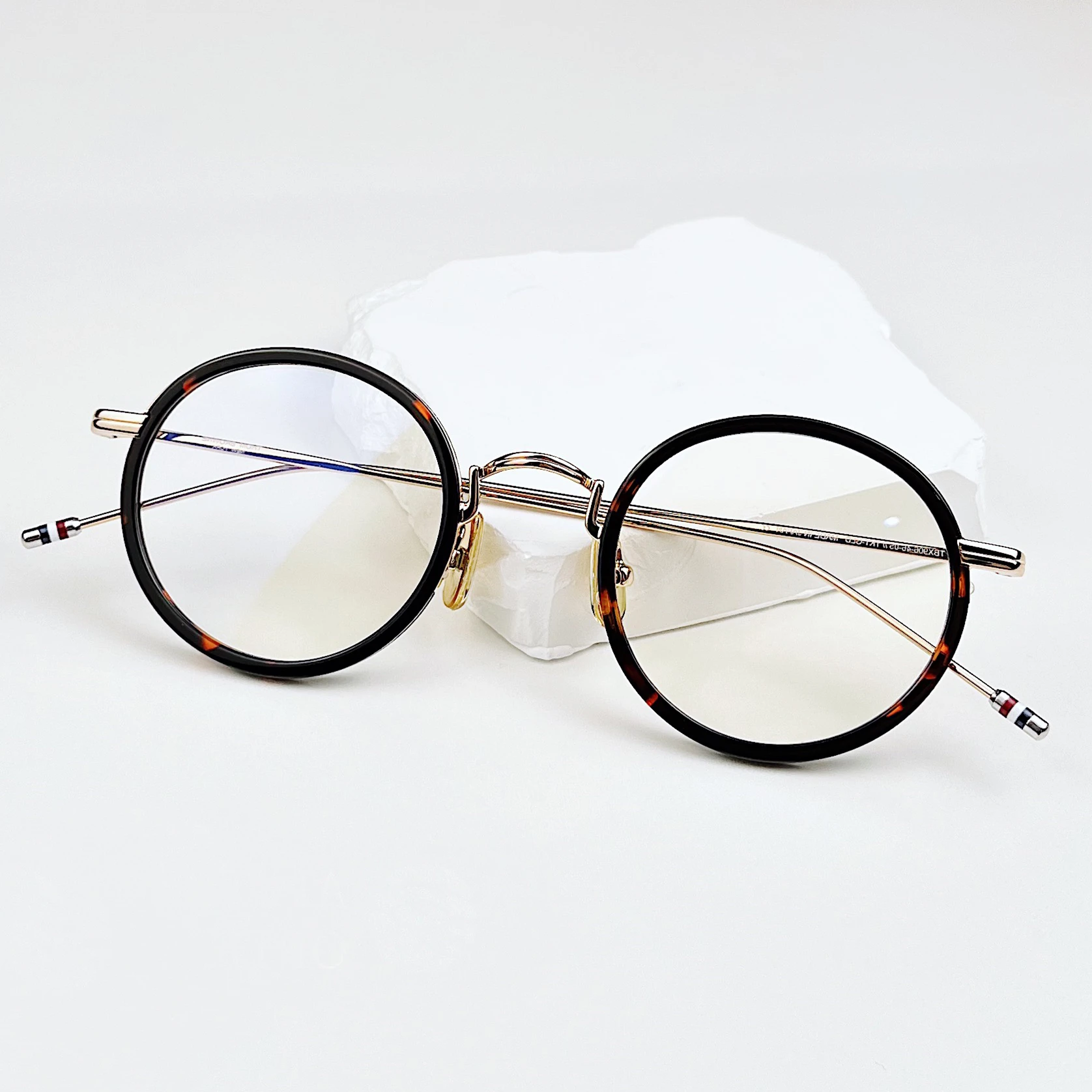 Luxury Brand Retro Round Glasses Frame Men Optical Prescription Eyeglasses for Women Alloy Acetate Full Rim Vintage Eyewear
Luxury Brand Retro Round Glasses Frame Men Optical Prescription Eyeglasses for Women Alloy Acetate Full Rim Vintage Eyewear