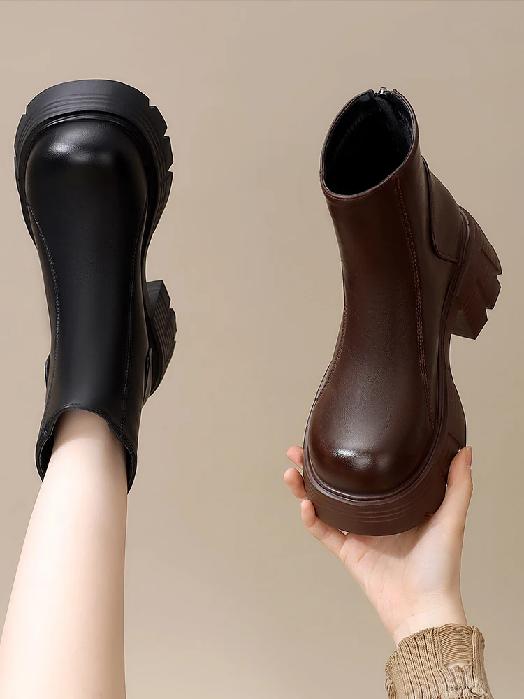 Briti Sle Boots Women's Fall Winter New Soft Bot Anti-Slip Thi Heel Good Looking Fce ort Boots
Briti Sle Boots Women's Fall Winter New Soft Bot Anti-Slip Thi Heel Good Looking Fce ort Boots