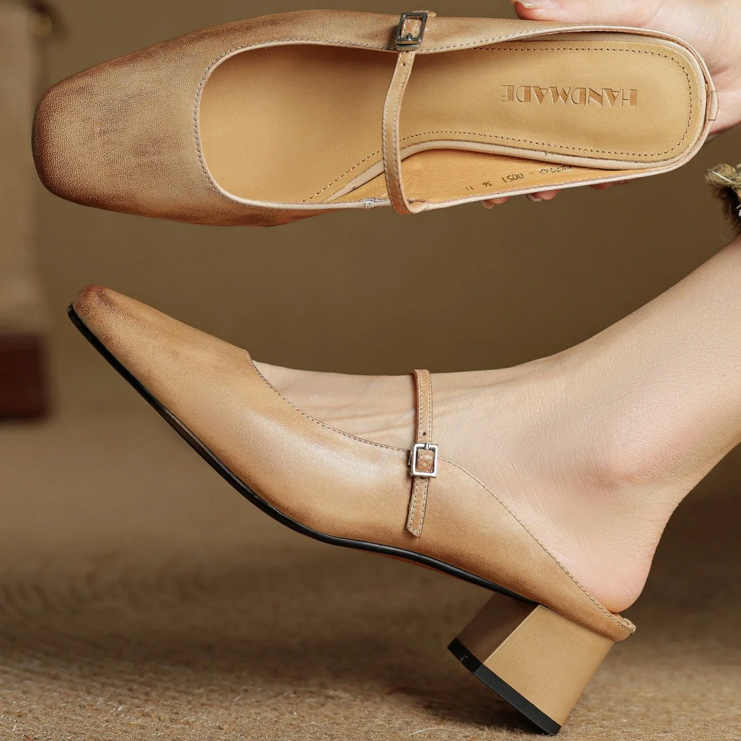 Danxuefei женские летние шлепанцы из коровьей кожи с квадратным носком и металлической пряжкой, туфли-лодочки Мэри Джейн на толстом среднем каблуке 4,5 см
Danxuefei женские летние шлепанцы из коровьей кожи с квадратным носком и металлической пряжкой, туфли-лодочки Мэри Джейн на толстом среднем каблуке 4,5 см