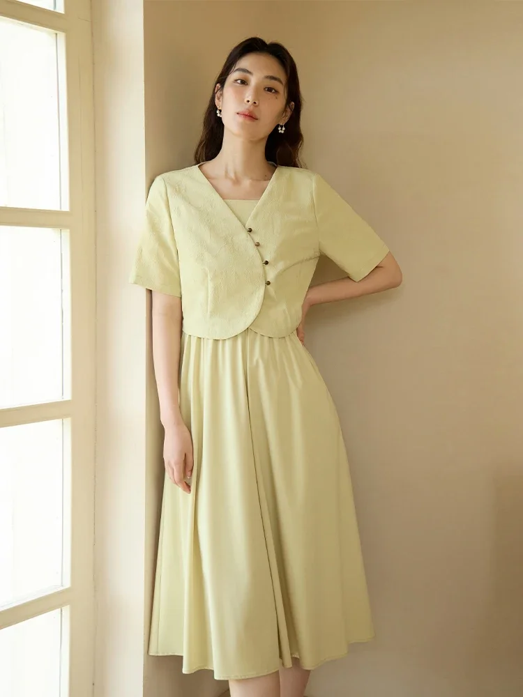 DUSHU French Style Elegant Women Long Dress Two-Pieces Suit 2024 Summer New All-Match Casual Classic Yellow Long Dress 24DS82226
DUSHU French Style Elegant Women Long Dress Two-Pieces Suit 2024 Summer New All-Match Casual Classic Yellow Long Dress 24DS82226