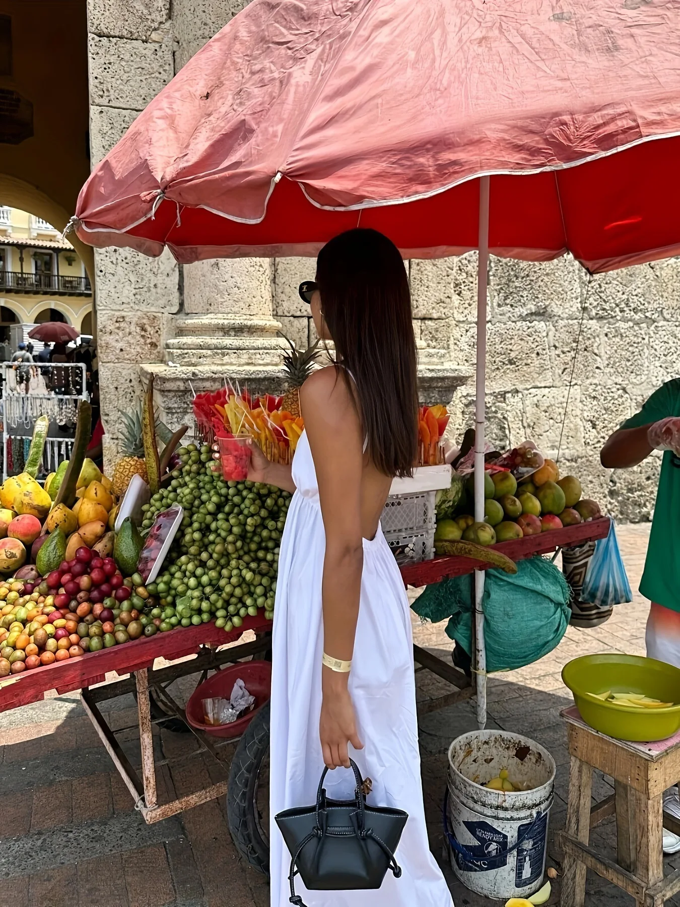 Модная тенденция, сексуальная однотонная юбка на подтяжках в стиле панк, сексуальная пикантная юбка для девочек, женская длинная юбка Y2K с v-образным вырезом и высокой талией и открытой спиной
Модная тенденция, сексуальная однотонная юбка на подтяжках в стиле панк, сексуальная пикантная юбка для девочек, женская длинная юбка Y2K с v-образным вырезом и высокой талией и открытой спиной