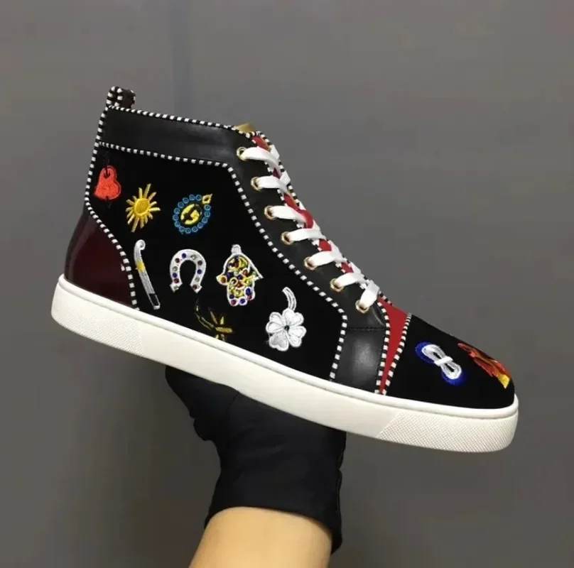 Luxury shoes, red bottom shoes high top men's badge embroidery lace-up casual couple
Luxury shoes, red bottom shoes high top men's badge embroidery lace-up casual couple