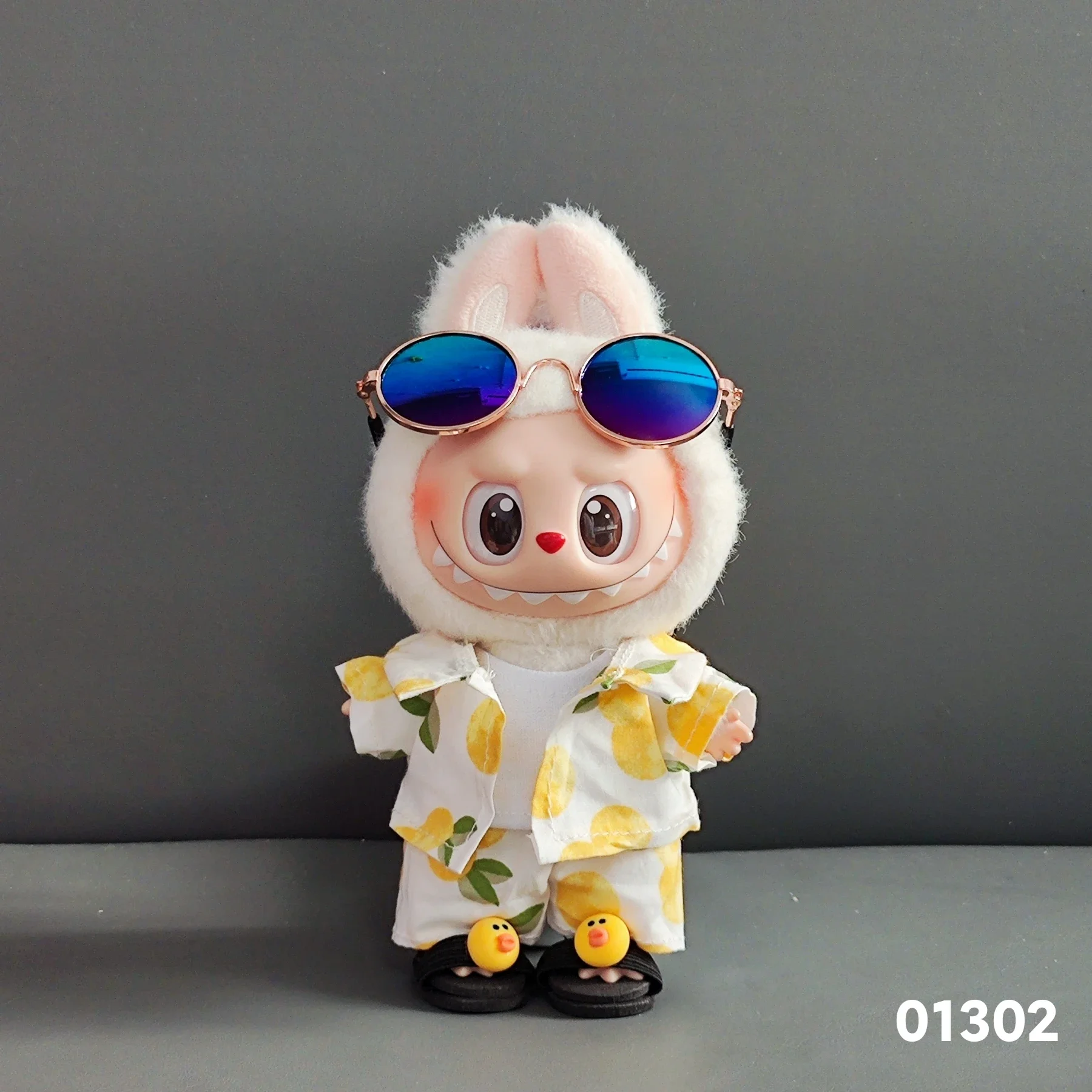 Clothes for Labubu Beach Style Outfit Set for Ropa Dolls - Hawaiian Summer Vacation Clothes with Shirt, Pants & Accessories
Clothes for Labubu Beach Style Outfit Set for Ropa Dolls - Hawaiian Summer Vacation Clothes with Shirt, Pants & Accessories