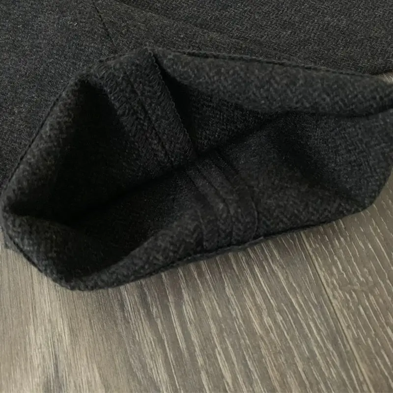 2021 New Autumn Men Wool Pants Men's Retro Herringbone Loose regular fit Casual Long Straight Trousers Q10
2021 New Autumn Men Wool Pants Men's Retro Herringbone Loose regular fit Casual Long Straight Trousers Q10
