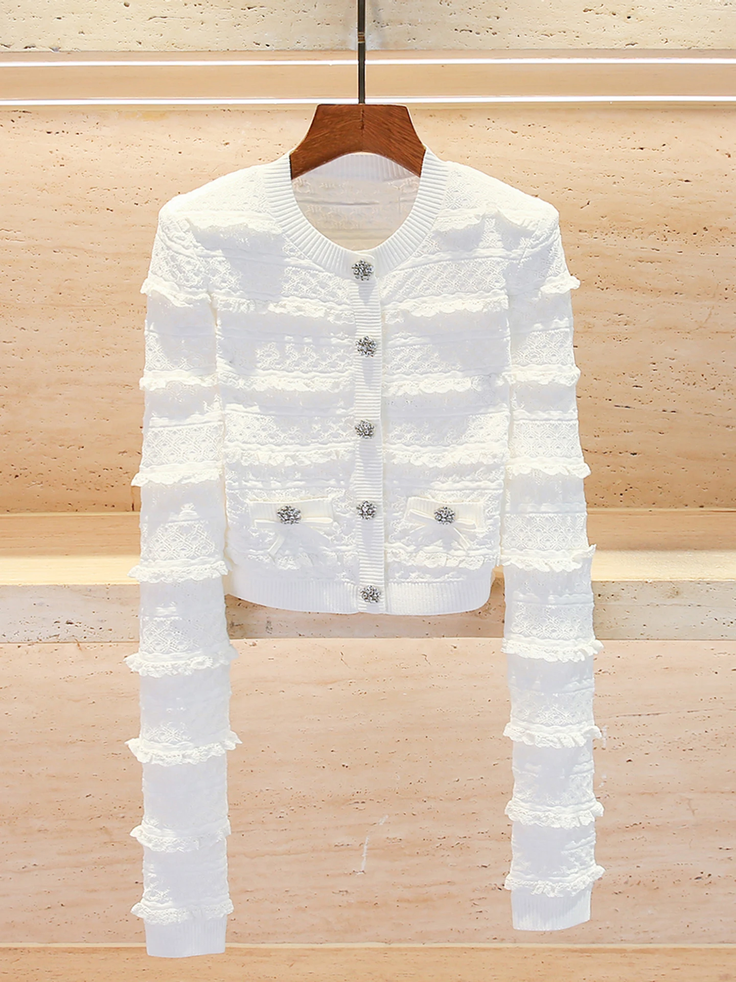 Spring 2026 Women's Knitted Open Cardigan Top with Lace Trim Elegant Style Soft Medium Thickness Long Sleeve round Neck Short...
Spring 2026 Women's Knitted Open Cardigan Top with Lace Trim Elegant Style Soft Medium Thickness Long Sleeve round Neck Short...