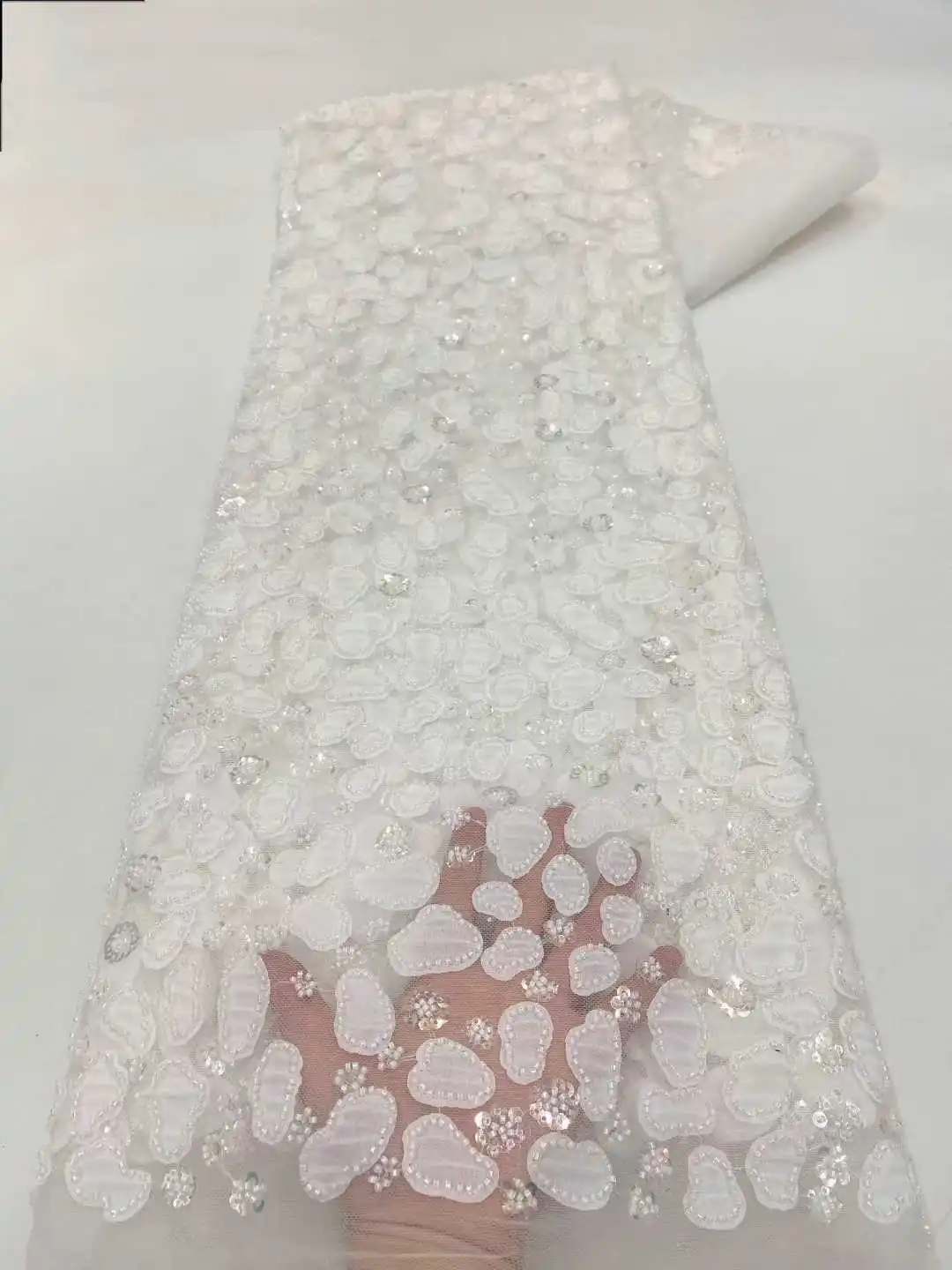 Nigerian African Lace Fabric 2023 High Quality Hamdmade Beads Bridal Lace Fabric Luxury Sequin Beaded Embroidery For Wedding
Nigerian African Lace Fabric 2023 High Quality Hamdmade Beads Bridal Lace Fabric Luxury Sequin Beaded Embroidery For Wedding