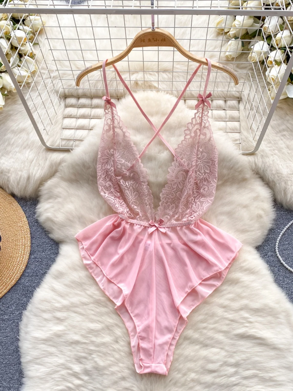 Сексуальная кружевная женская майка с глубоким V-образным вырезом и поясом, дизайн Sensation Commute Sle, брюки с высокой талией
Сексуальная кружевная женская майка с глубоким V-образным вырезом и поясом, дизайн Sensation Commute Sle, брюки с высокой талией