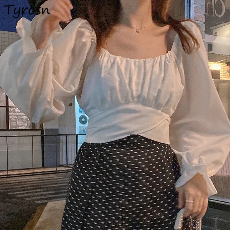 Рубашки женские, нежные, с открытой спиной и бантом, сексуальные укороченные блузки, милые, тонкие, универсальные, с вырезами, в корейском стиле, женские складки с квадратным воротником 
Рубашки женские, нежные, с открытой спиной и бантом, сексуальные укороченные блузки, милые, тонкие, универсальные, с вырезами, в корейском стиле, женские складки с квадратным воротником