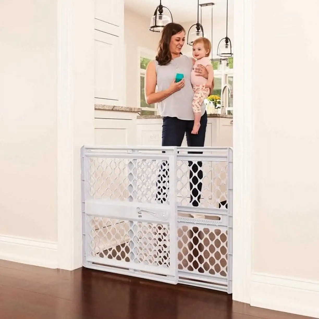 Toddleroo by North States Puerta de Seguridad para Bebés Supergate Explorer de 26"-42", Plástico Gris
Toddleroo by North States Puerta de Seguridad para Bebés Supergate Explorer de 26"-42", Plástico Gris